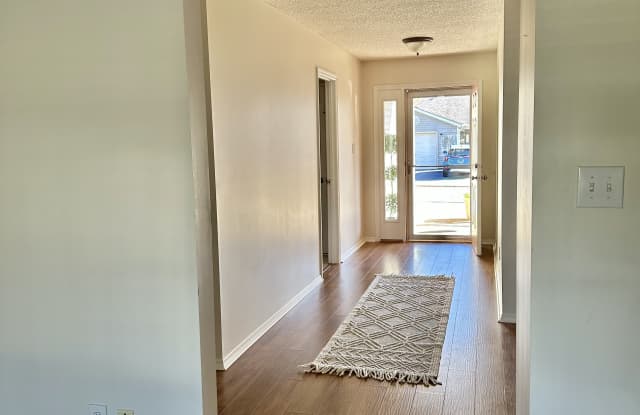 8625 Flagstone Way Gallery 2