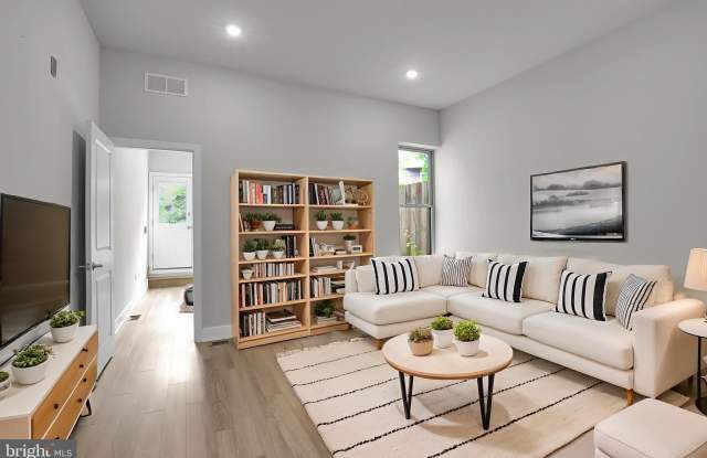 5017 BALTIMORE AVENUE photos photos
