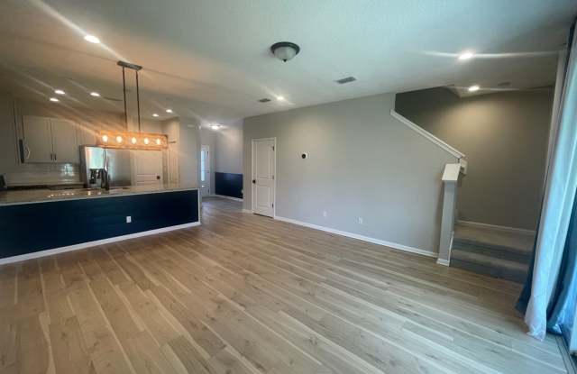 Practically New Townhome in Growing Area photos photos