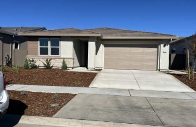 1765 Lockwood Dr - 1765 Lockwood Drive, Plumas Lake, CA 95961