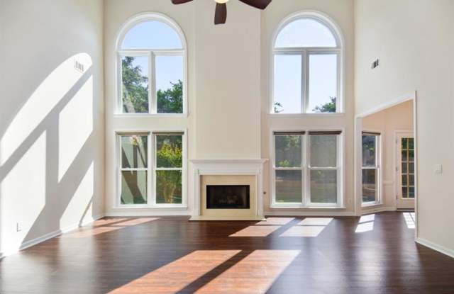 4549 Springvale Circle Gallery 2