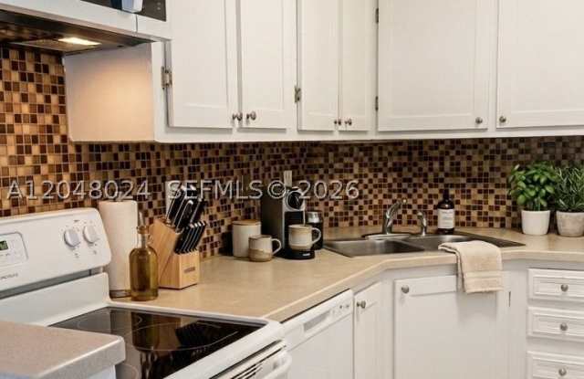 3105 Oakland Shores Dr Gallery 2