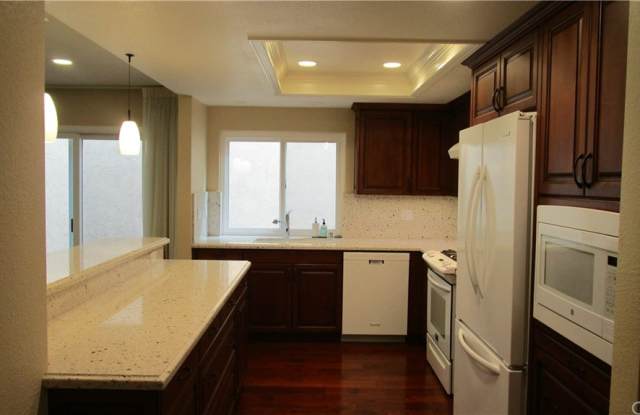 27932 Torroba Gallery 4