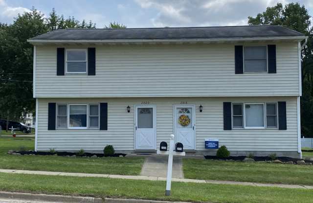 2018 Northmoreland Boulevard - 2018 Northmoreland Boulevard, Cuyahoga Falls, OH 44221