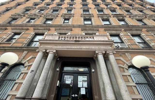 22 Mount Morris Park West - 22 Mt Morris Park West, New York City, NY 10027