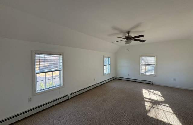 Spacious Farmhouse-Style 2-Bedroom Apartment in Haverhill, MA! photos photos