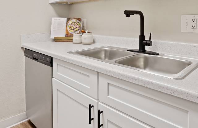 Proximity Apartment Homes Gallery 4