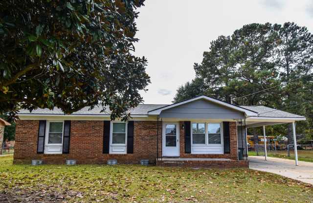 3 Bedroom 2 Bathroom- Pets Considered photos photos