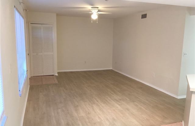 5019 SW 16th Place Gallery 2
