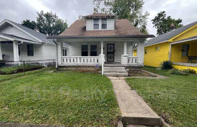 1321 North Warman Avenue Gallery 1