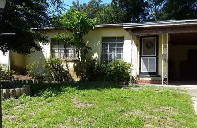 7232 Linda Dr - 7232 Linda Drive, Jacksonville, FL 32208