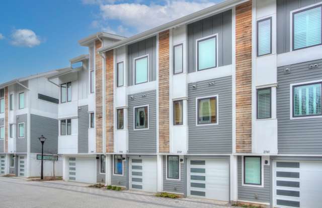 Welcome to 2737 Shenandoah Ave – a modern townhome for rent in Charlotte located in the highly sought-after Chantilly neighborhood photos photos