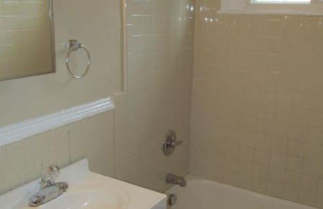 920 E Shiawassee photos photos