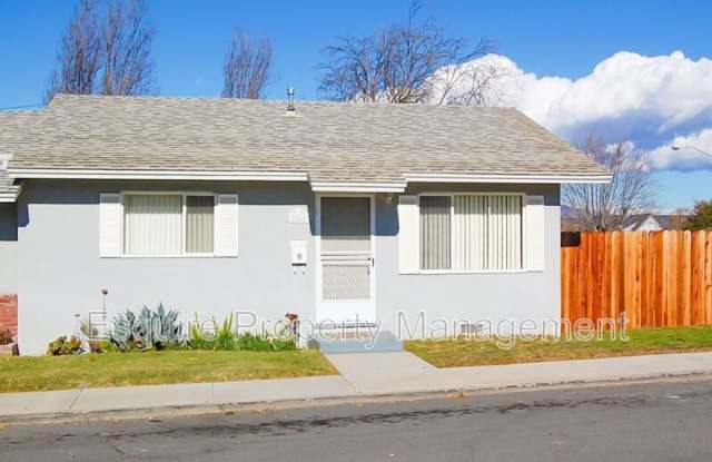 2044 CHAPEL DRIVE - 2044 Chapel Drive, Camarillo, CA 93010