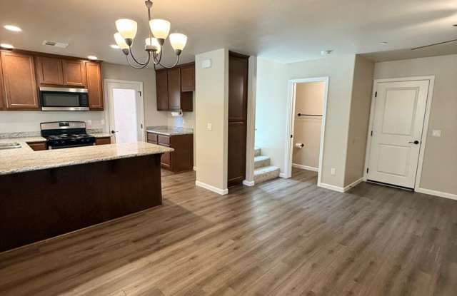 Move In Ready 3 Bed 2.5 Bath!!! - 1172 Velarde Circle, San Miguel, CA 93451