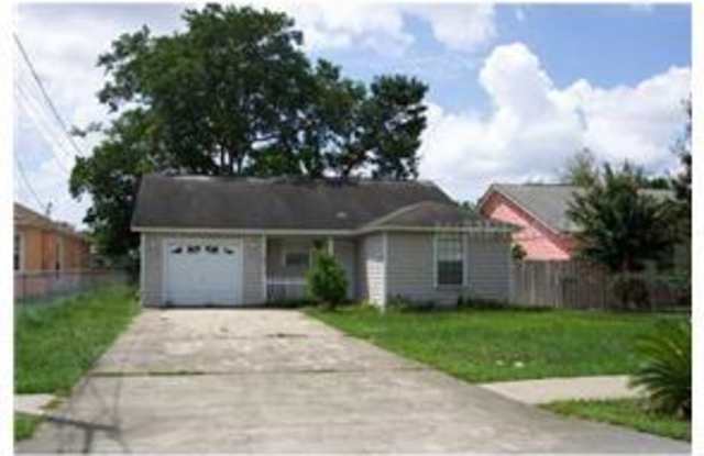 3/2 Home For Rent at 38 N. Hudson Street Orlando, FL 32835 photos photos