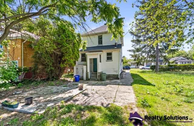 223 Saint Louis Avenue Gallery 2