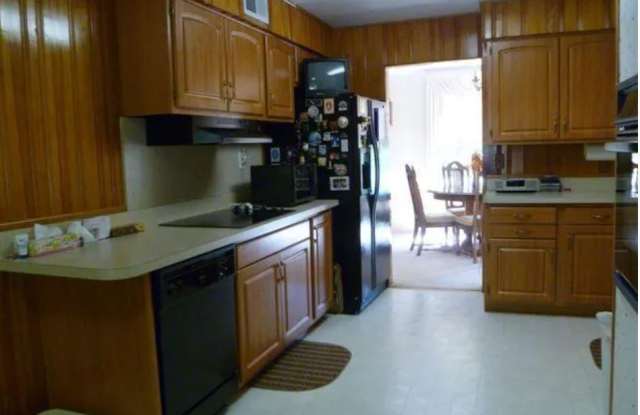 5720 Old Pfeiffer Lane photos photos
