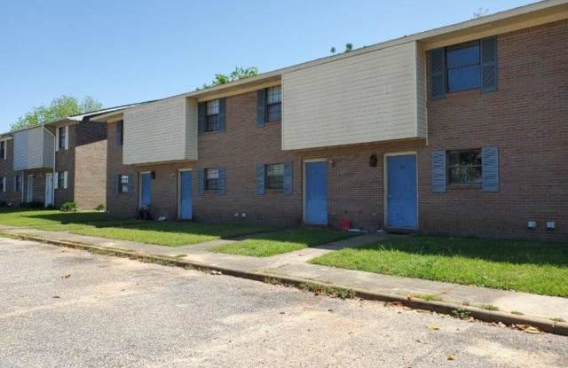 Daleville!!! Minutes from the Ft Rucker Gate!!! - 143 Brian Court, Daleville, AL 36322