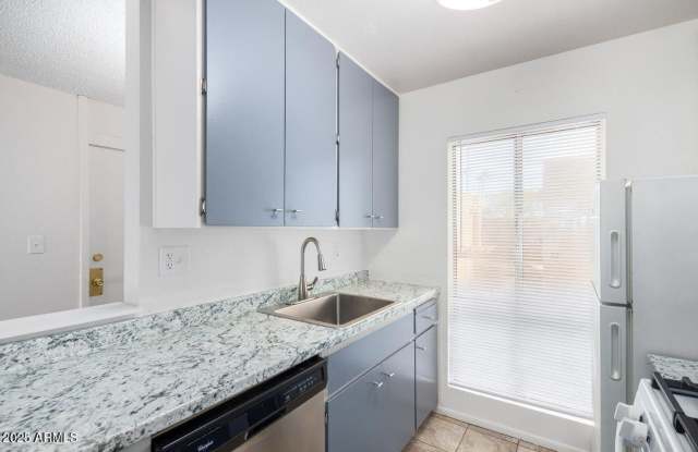 1701 W TUCKEY Lane photos photos