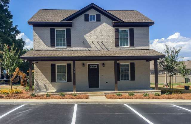 440 S. College St. photos photos