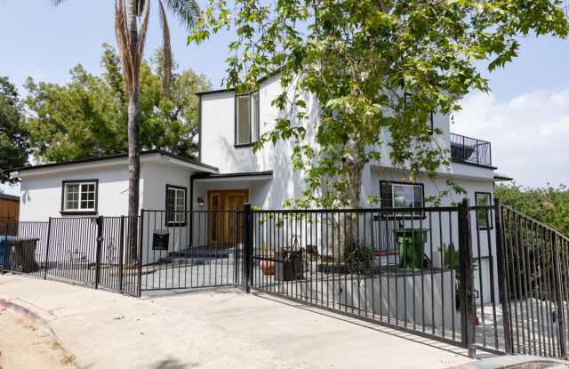 Beautiful Hollywood Hills Home For Lease! photos photos