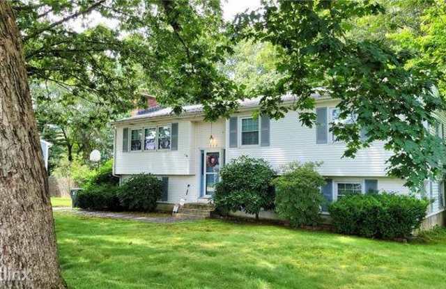 111 Oak Tree Ave - 111 Oak Tree Avenue, Warwick, RI 02886