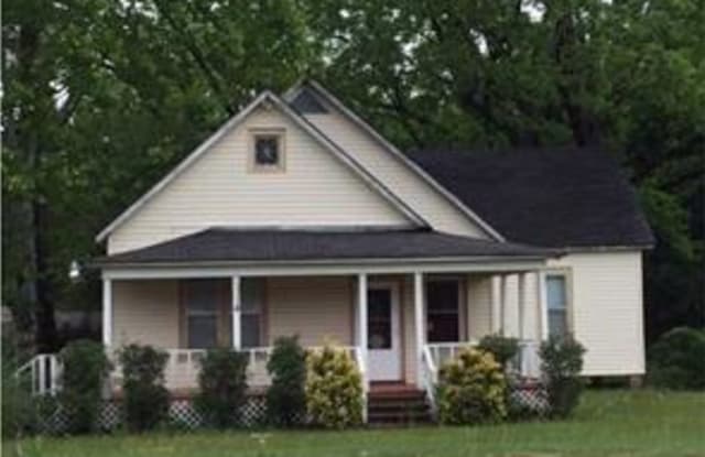 8950 Moffett Rd - 8950 Moffett Road, Semmes, AL 36575