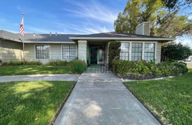 Make This Beautiful Home Yours Today! 3 Bedroom, 2 Bathroom! Gallery 1