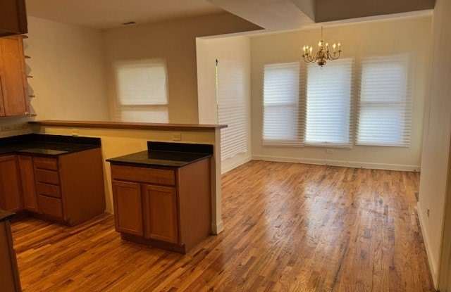 106 N Hamlin Avenue unit: A1 Gallery 2