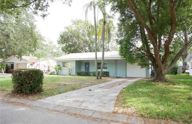 9934 56TH AVENUE N - 9934 56th Avenue North, Bay Pines, FL 33708