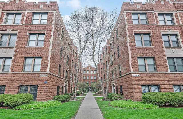 Stylish 2 Bed / 2 Bath Condo in Historic Kenwood – Prime Location Near Hyde Park  Lakefront photos photos