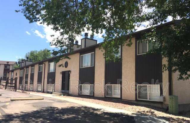 2815 King Street - 2815 King Street, Colorado Springs, CO 80904
