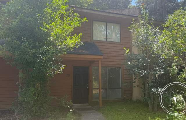 RATE DROP ALERT (was $1590/month)! photos photos