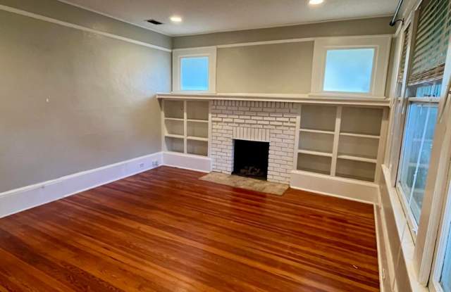 1423 Ingleside Avenue Gallery 3
