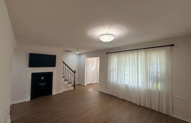 2 Radnor Court Gallery 3