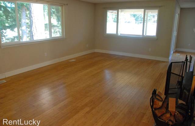 10105 88th Ave SW Gallery 2