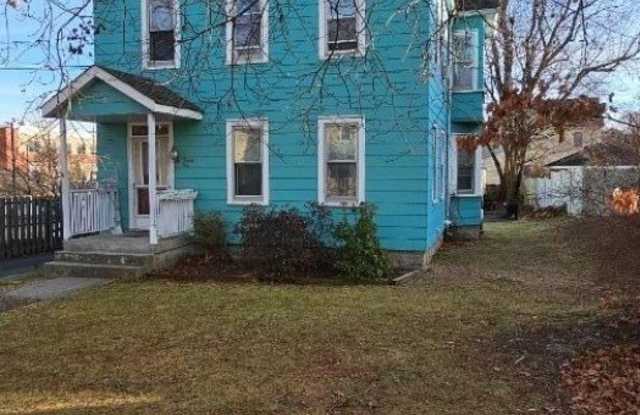 21 Woodside Ave - 21 Woodside Avenue, Newton, NJ 07860