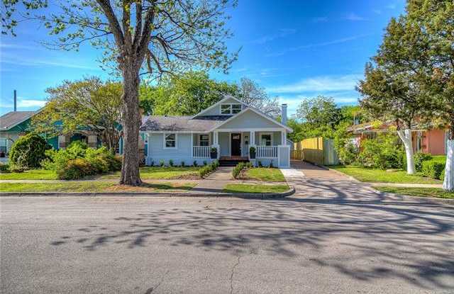 1009 Orange Avenue Gallery 2
