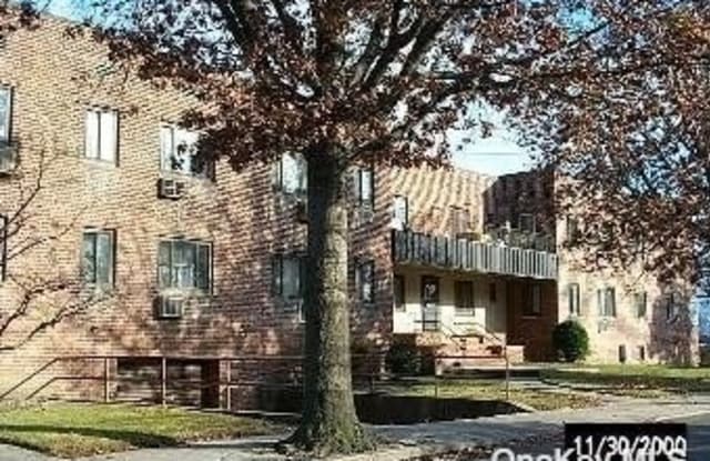 202 Washington Avenue - 202 Washington Avenue, Cedarhurst, NY 11516