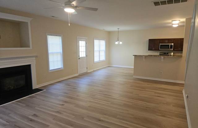 Wonderful 4br/2.5ba in Raleigh! Avail Now! Gallery 3