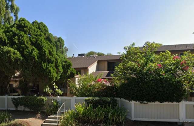 Spacious 3 Bedroom  3 Bathroom Home in Azusa! - 750 East 5th Street, Azusa, CA 91702