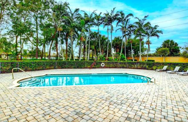 4305 Coventry Pointe Way Gallery 2