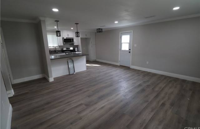 15109 Amar Road Gallery 4