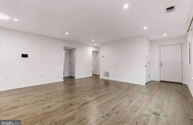 4442 B Street SE Gallery 3