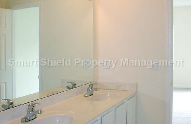 8121 Kings Creek Dr Gallery 3