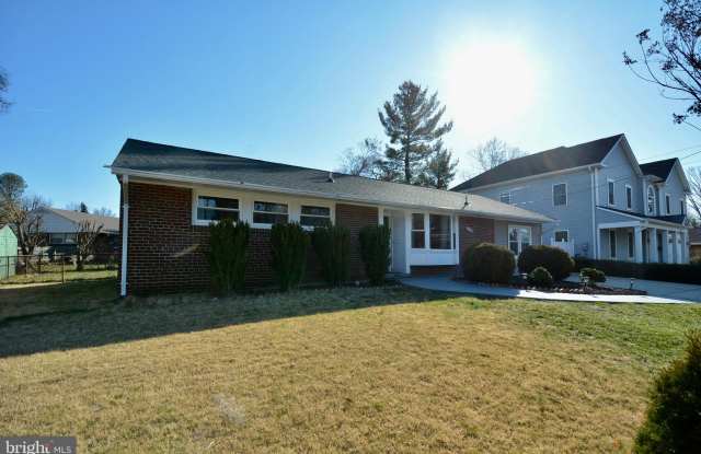4609 BACKLICK ROAD Gallery 2