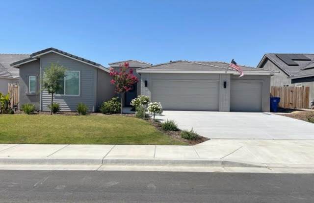 Newer Construction! 4+2 READY NOW! photos photos