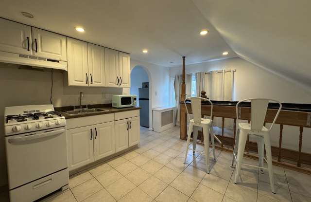 41 Young Dixon Way - 41 Young Dixon Way, Stamford, CT 06902