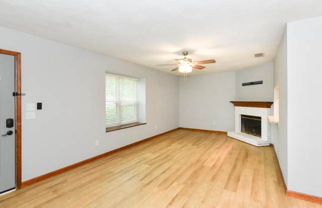 2043 Gardenbrook Lane Gallery 2